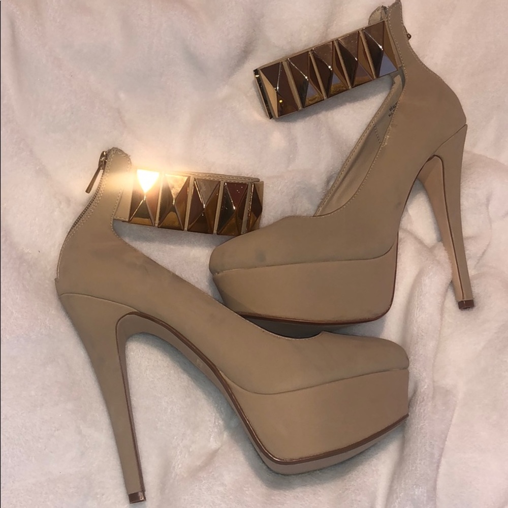 Anne Michele gold ankle nude high  heels